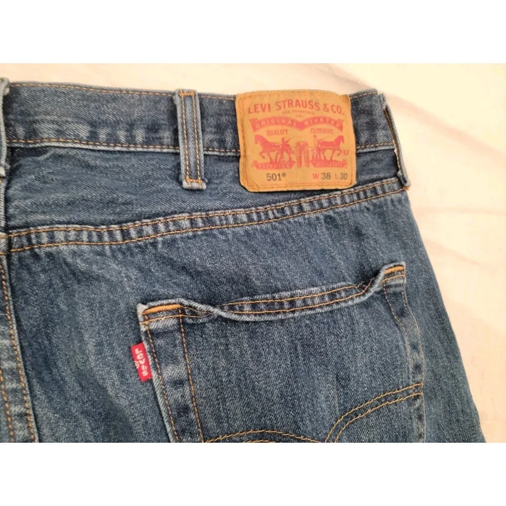 Levi's Original 501 jeans - Straight Leg, Button‎ Fly Men's 38x30 Work Or Play